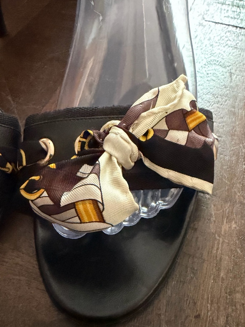 EUC Gucci Logo Mule Black Print Scarf Weave In The Strap Kitten Heel Size 9.5 - Picture 2 of 11